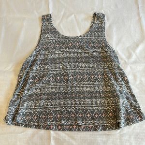 Junior girls tank top for sale!! Size 12 for $8!!